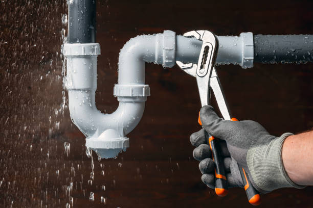 Professional Gas Line Repair technician working in Curtis, WA